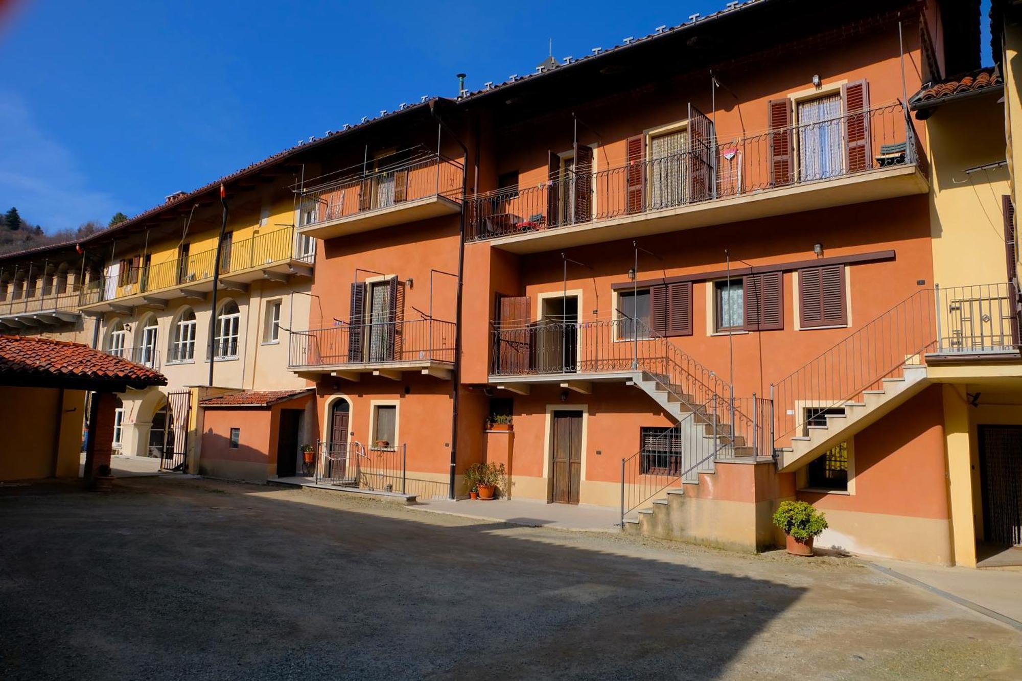 La Ghiacciaia Aparthotel Verzuolo Bagian luar foto